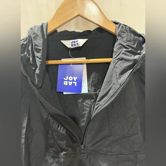 JoyLab Black Jogger Set with Pink and Cream Accents - Picture 9 of 10